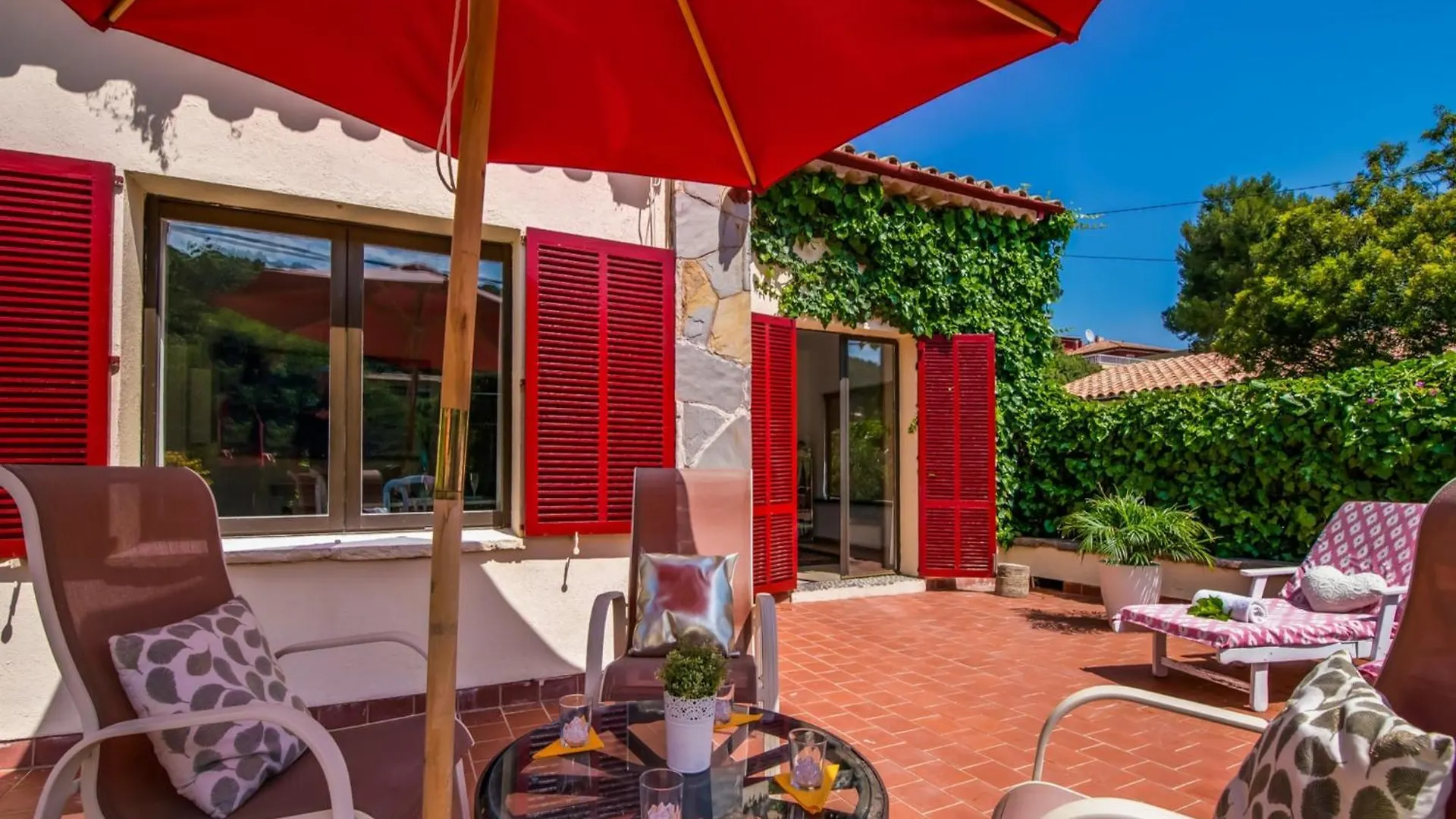 6 Guests Holiday Home In Pollensa Cala de Sant Vicenc
