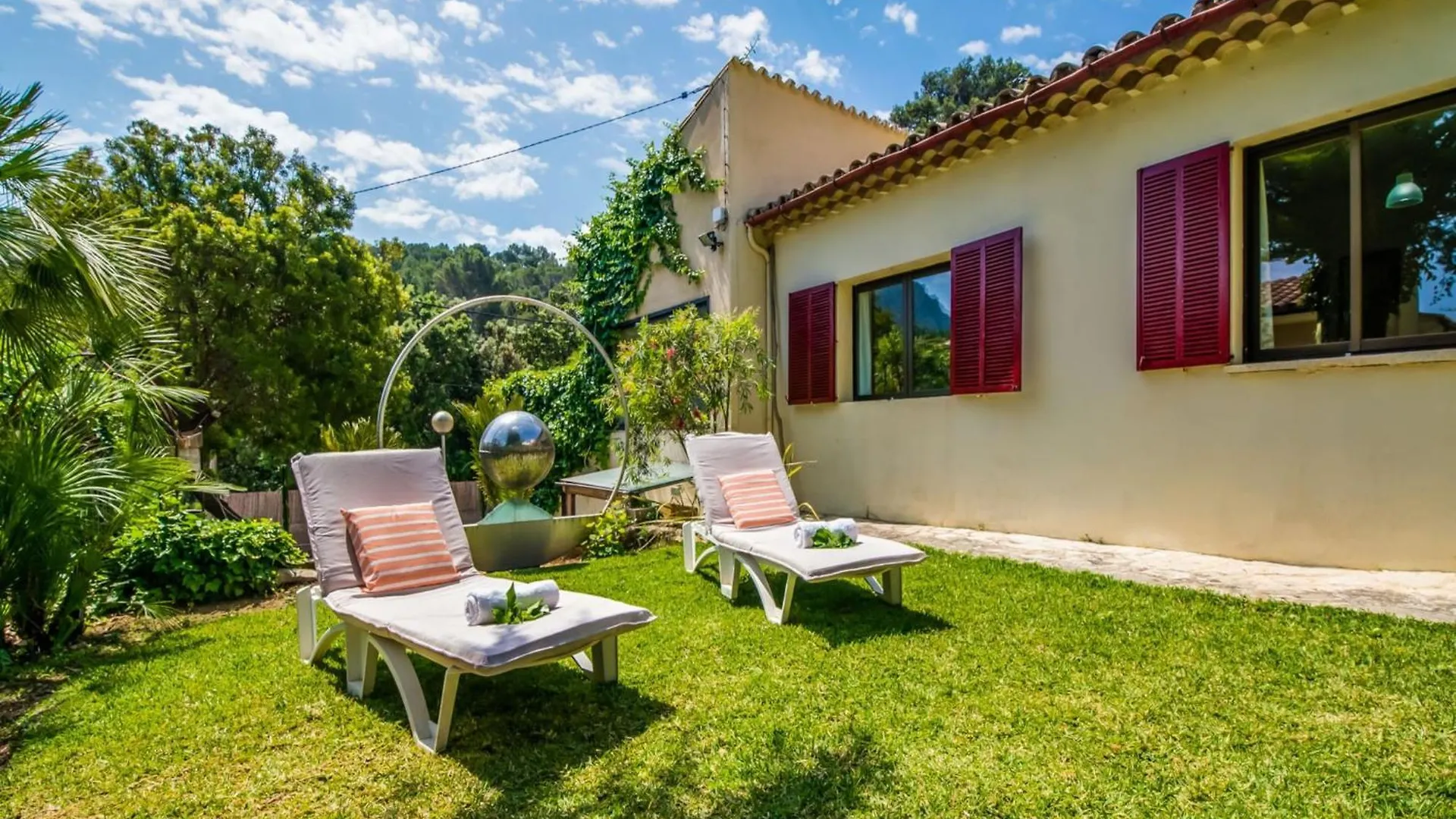 6 Guests Holiday Home In Pollensa Cala de Sant Vicenc