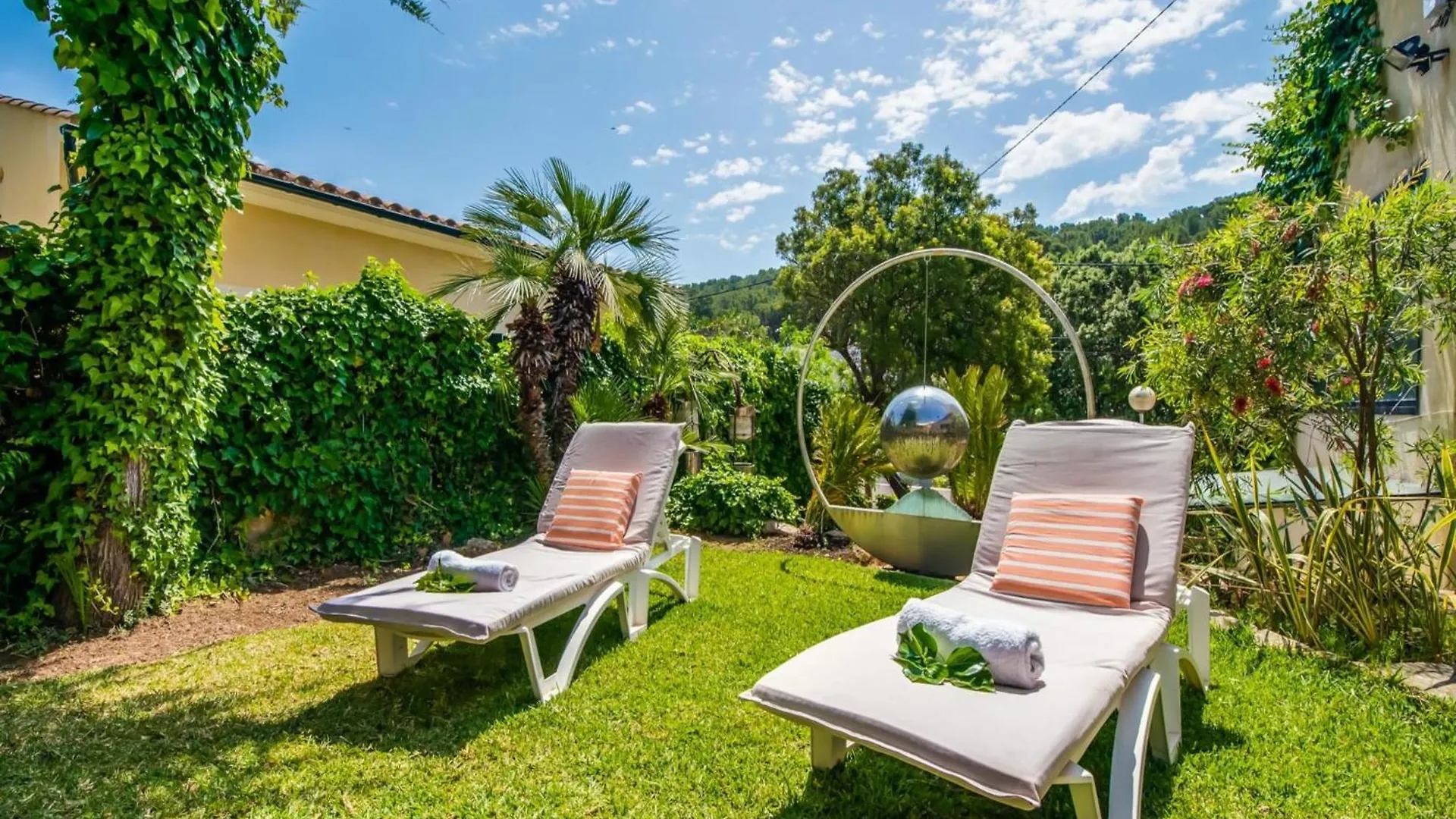 6 Guests Holiday Home In Pollensa Cala de Sant Vicenc